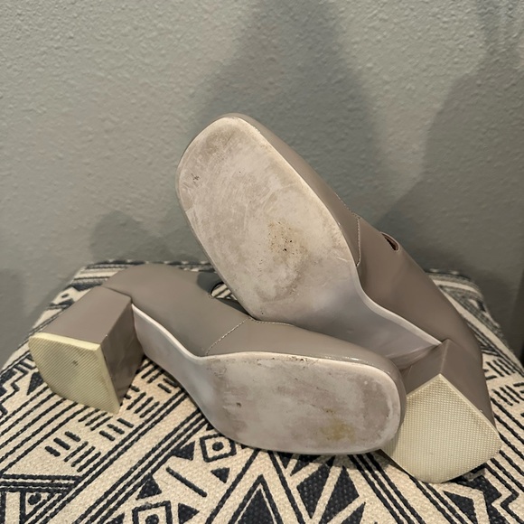 Jeffry Campbell, Mary Jane Style Shoe, Size 8 - Picture 4 of 5